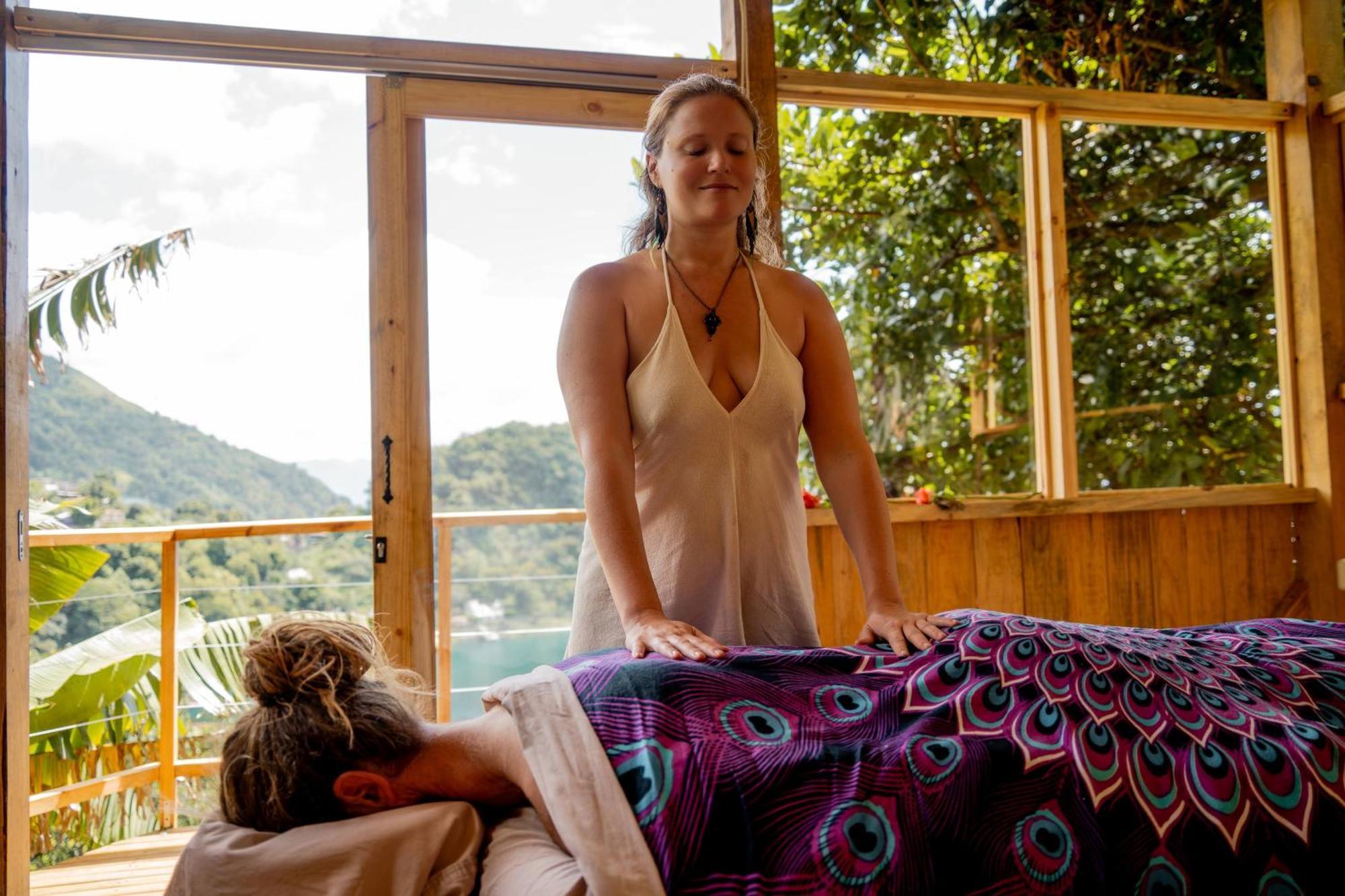 Fuego Atitlan Eco-Hotel San Marcos La Laguna Eksteriør billede
